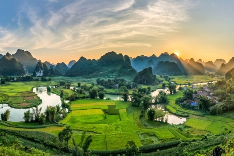 5 places to visit in Vietnam