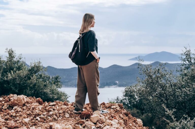 7 valuable lessons from solo travel