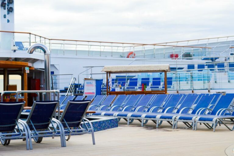 How to find deals on unsold cruise cabins