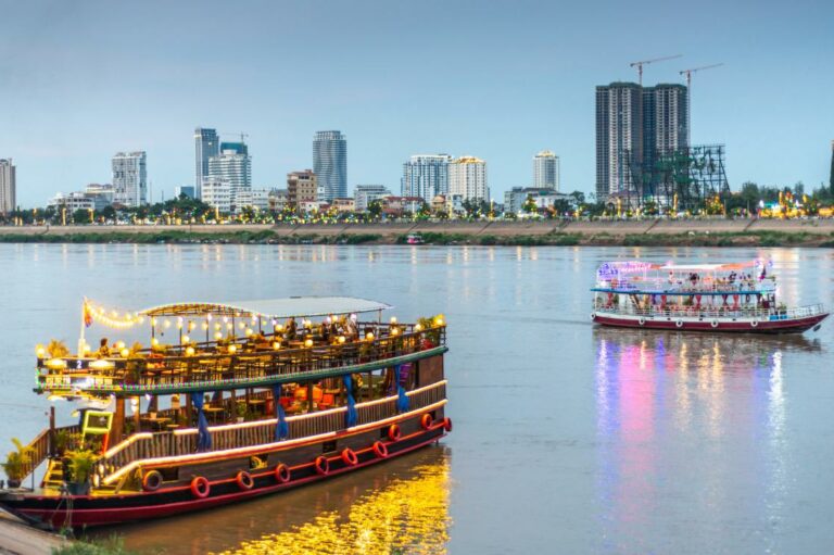 Top small boat river cruises to know about